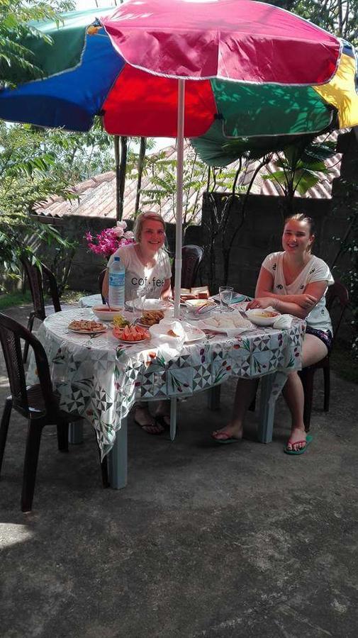 J Hostel Kandy Kültér fotó